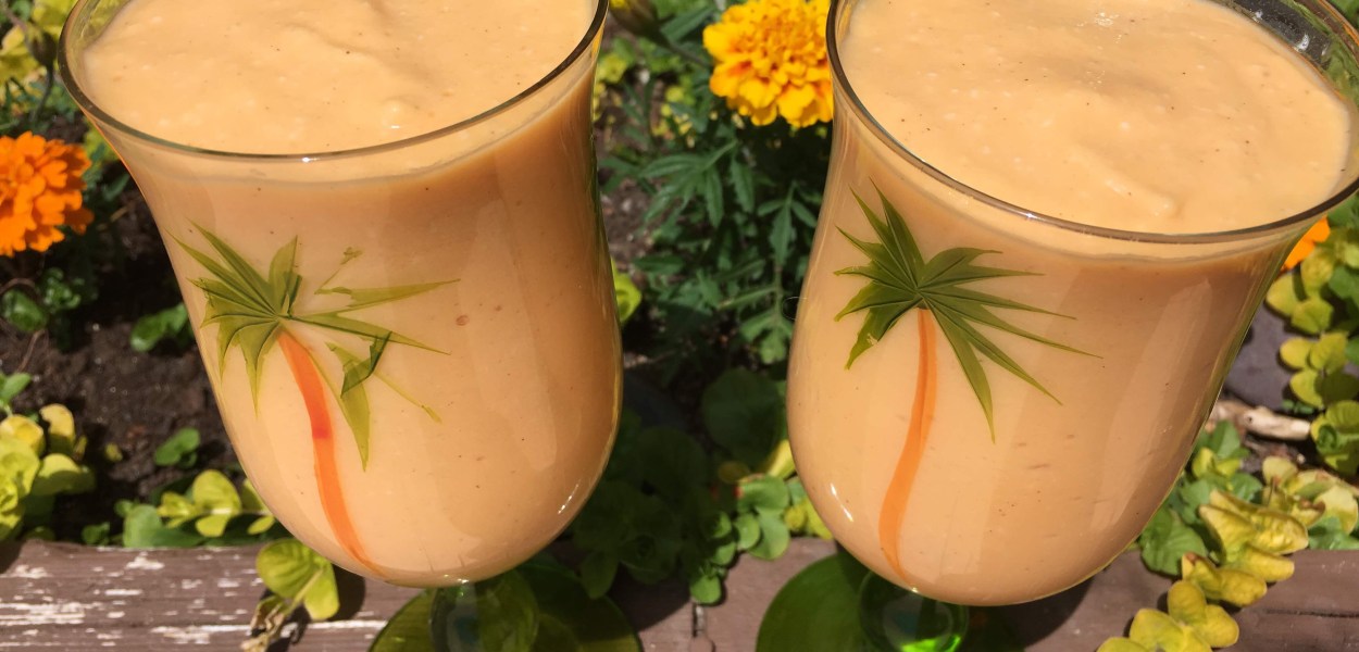 Papaya coconut smoothie
